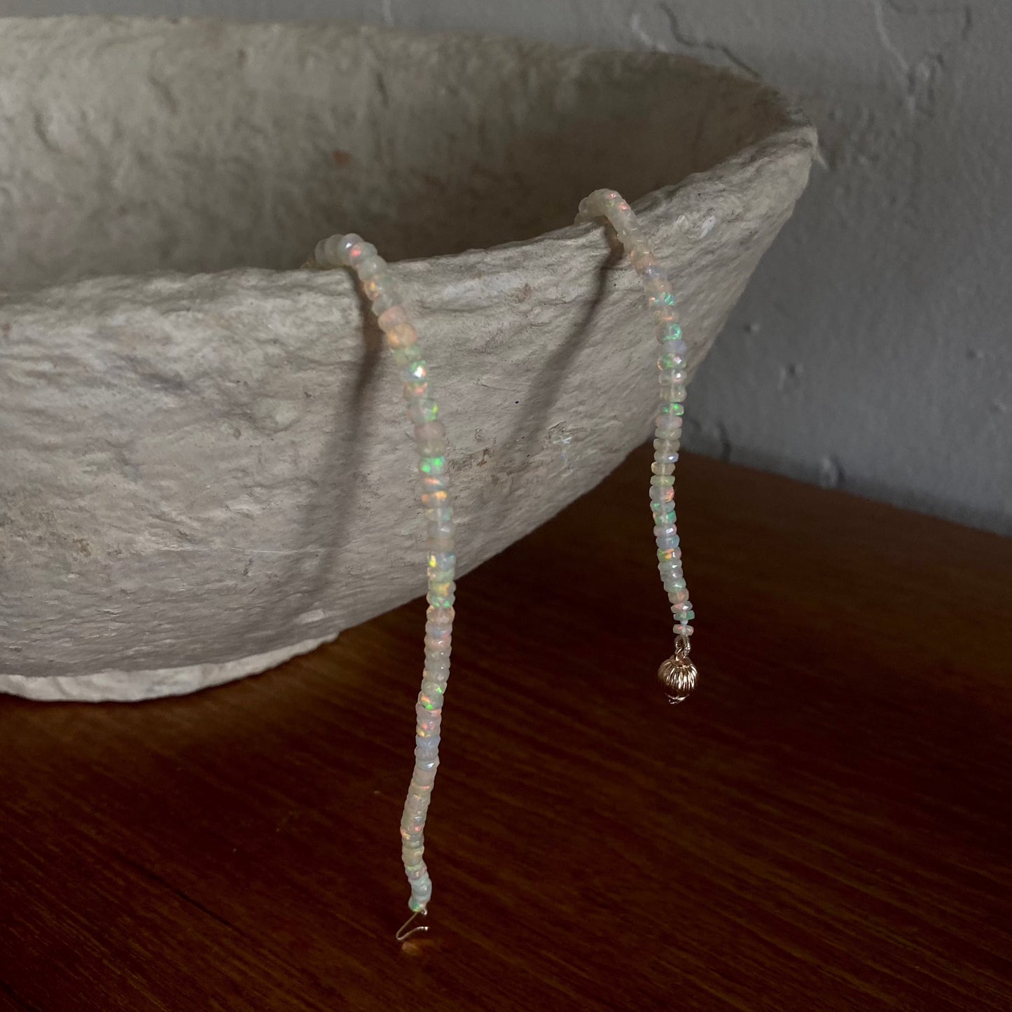 Hilo de ópalo de 14 quilates