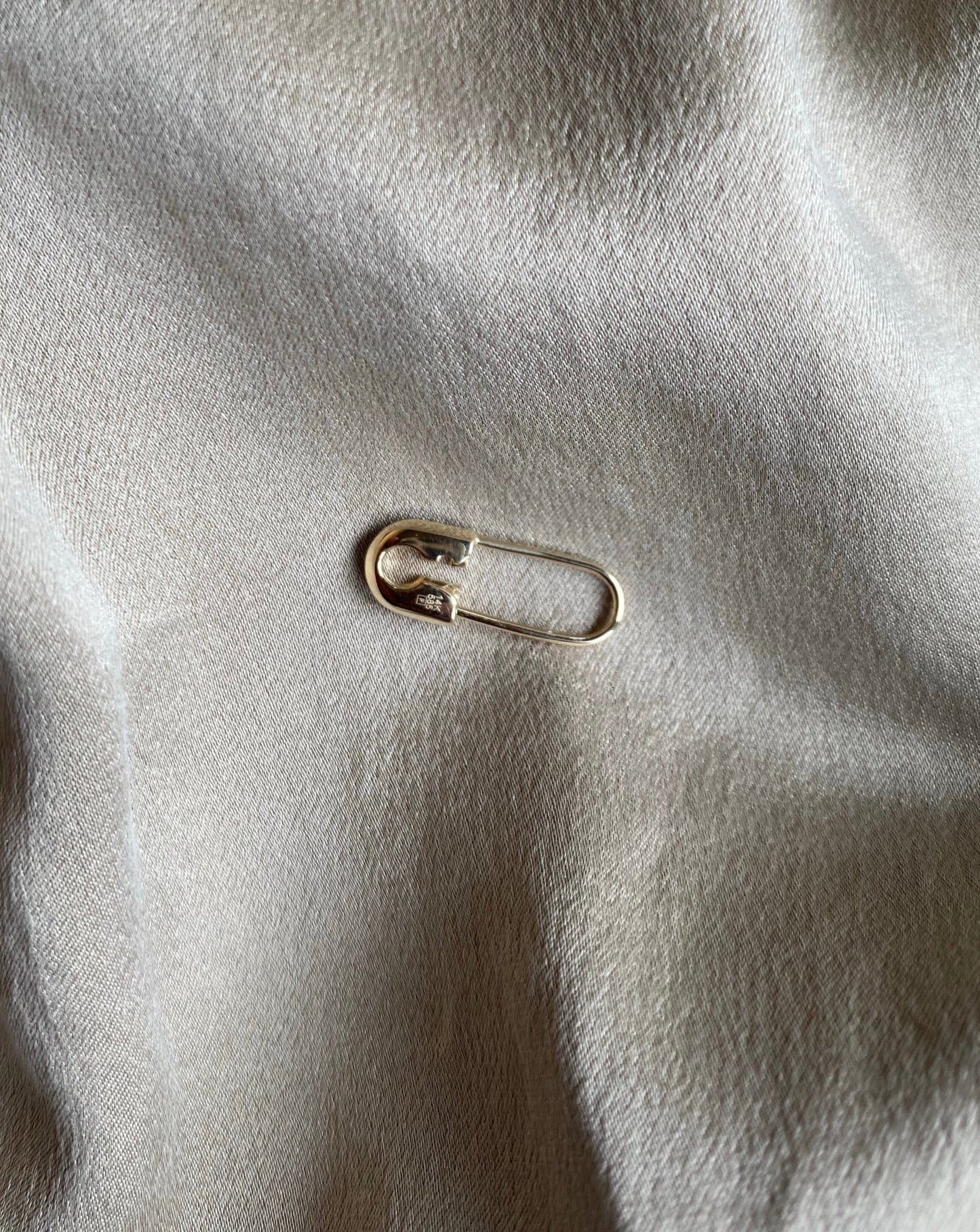 Pavé Diamond Pin