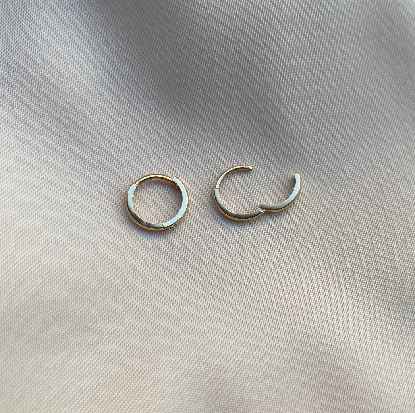 10mm 14K Huggie Hoop