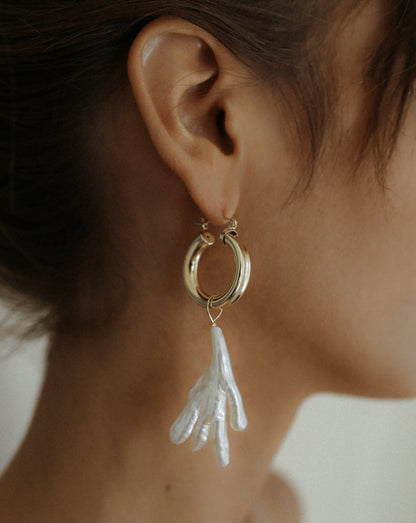 Aphrodite Earrings